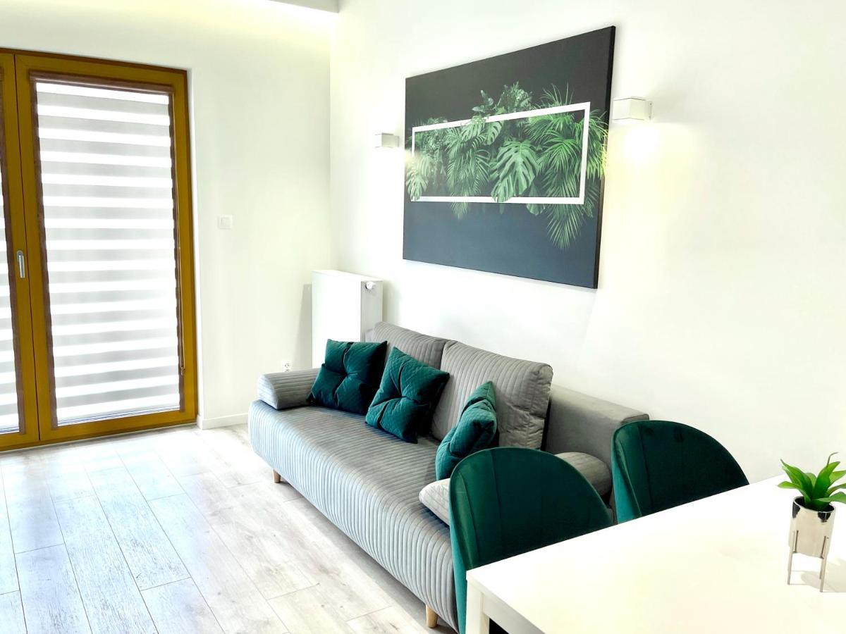 Modern Green Apartment Krasków Εξωτερικό φωτογραφία