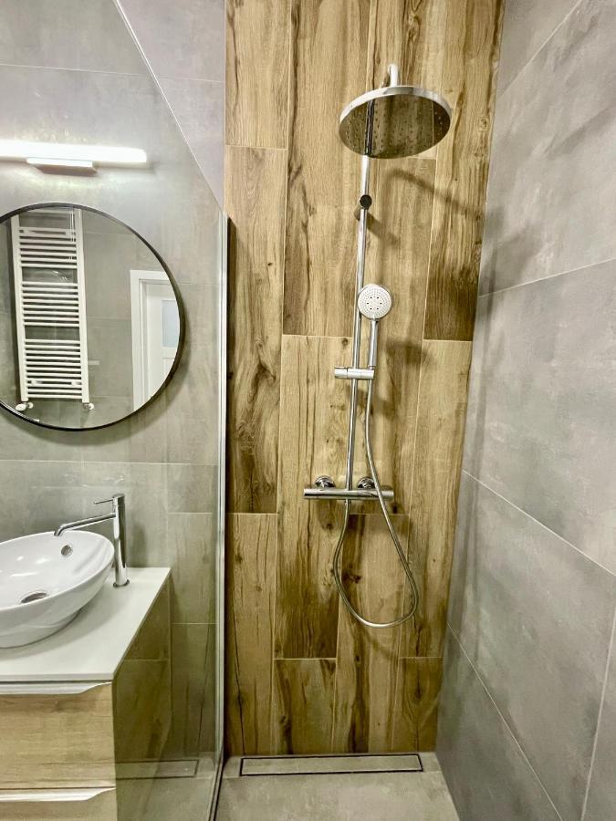 Modern Green Apartment Krasków Εξωτερικό φωτογραφία